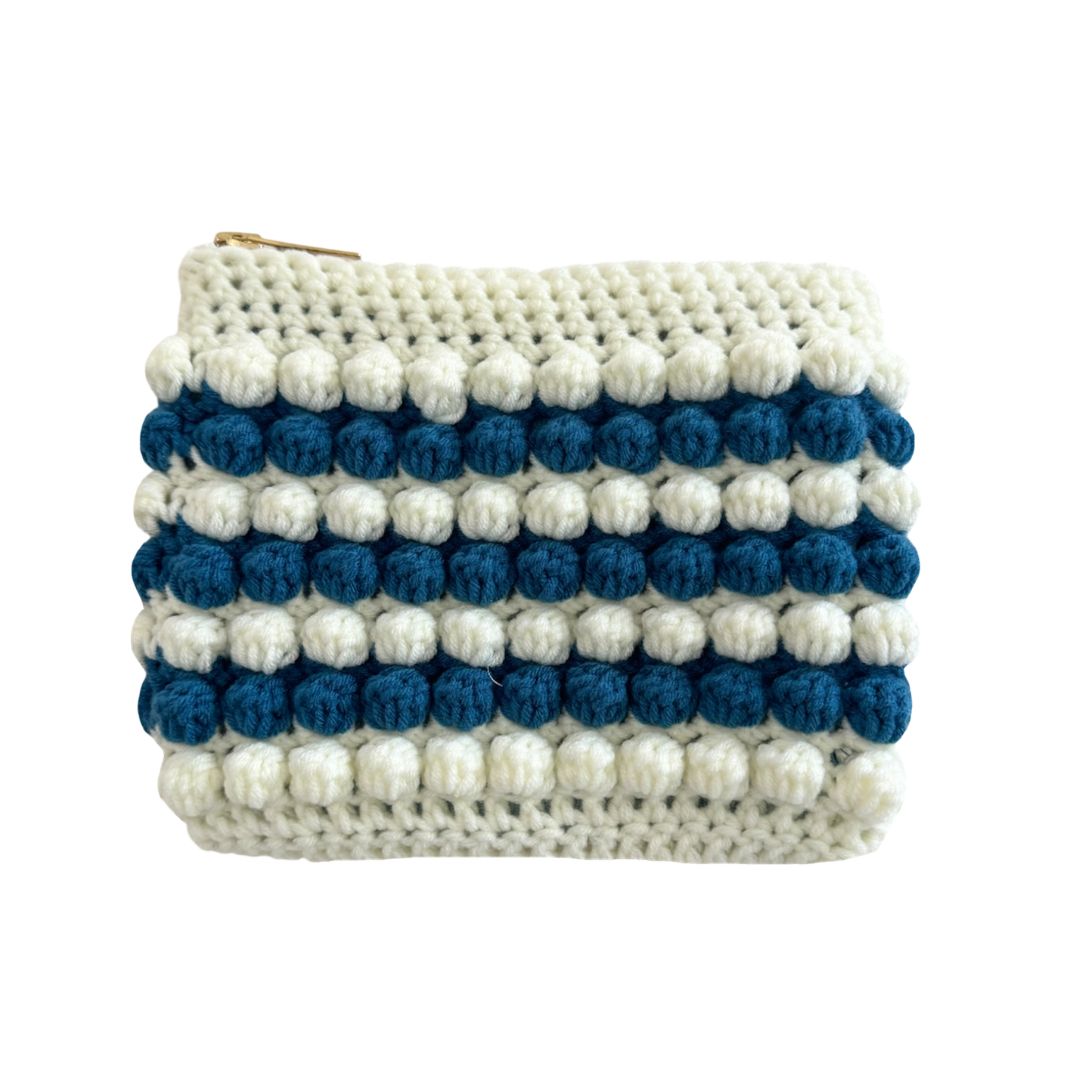 Bobble pouch in white/blue