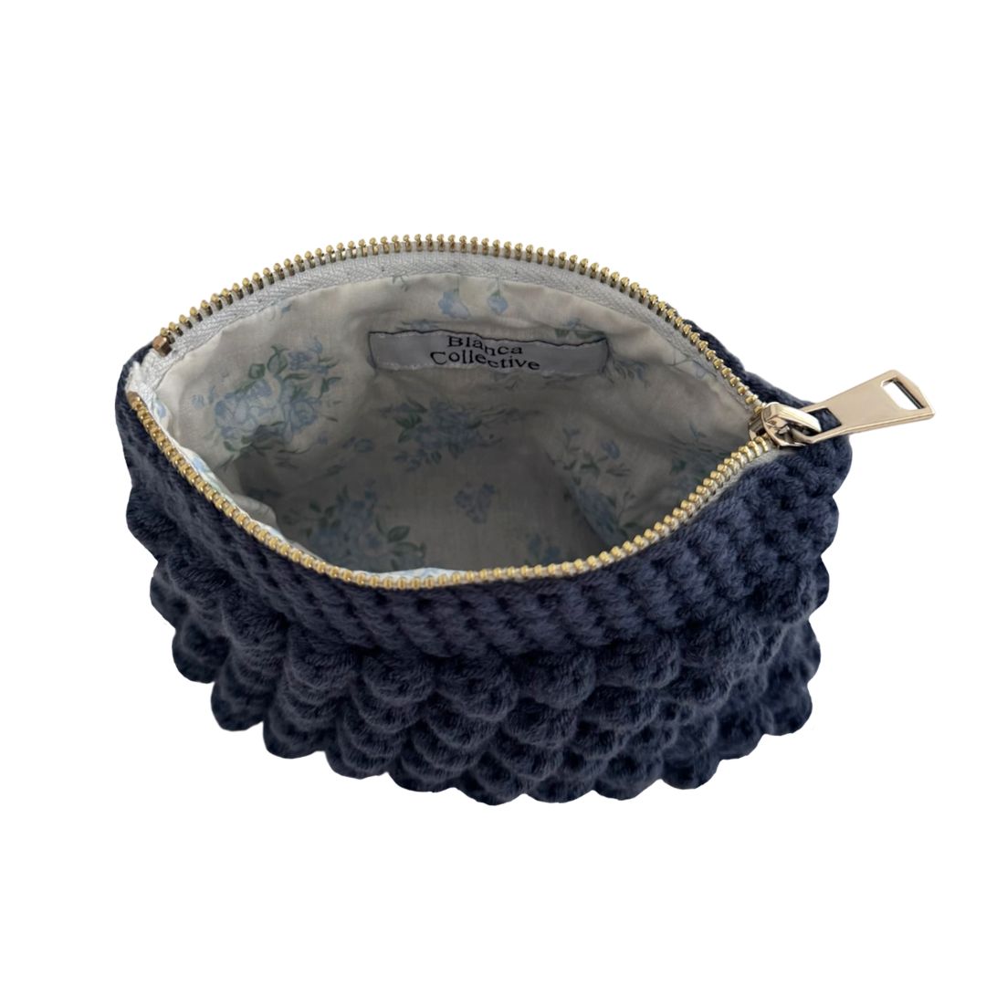 Bobble pouch in midnight blue