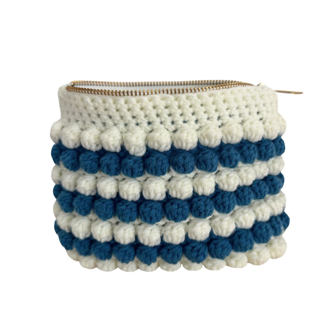 Bobble pouch in white/blue