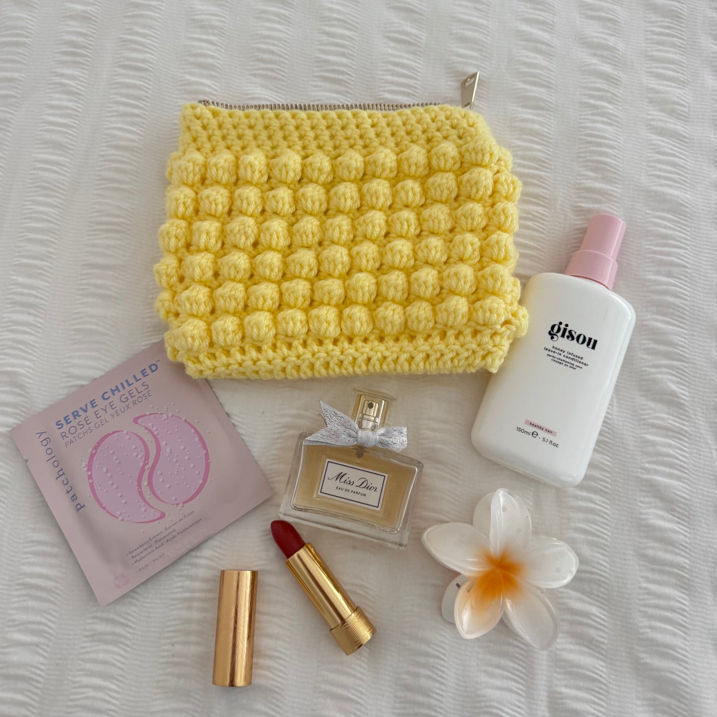 Bobble pouch in yellow