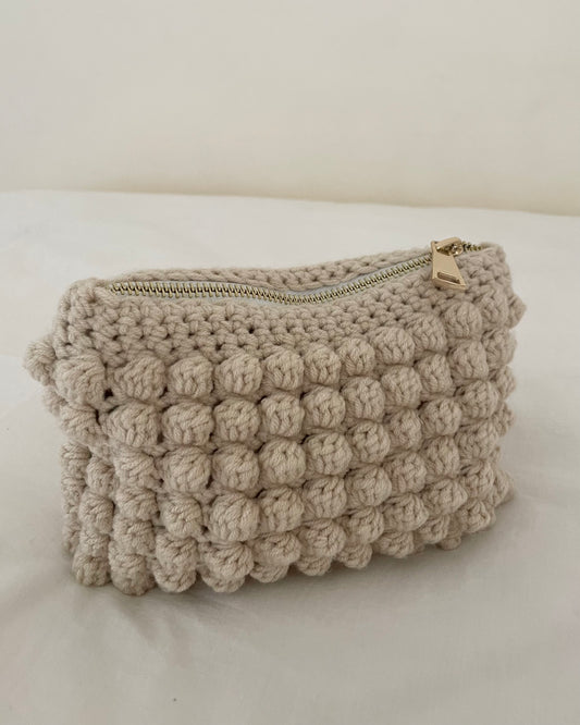 Bobble pouch in beige