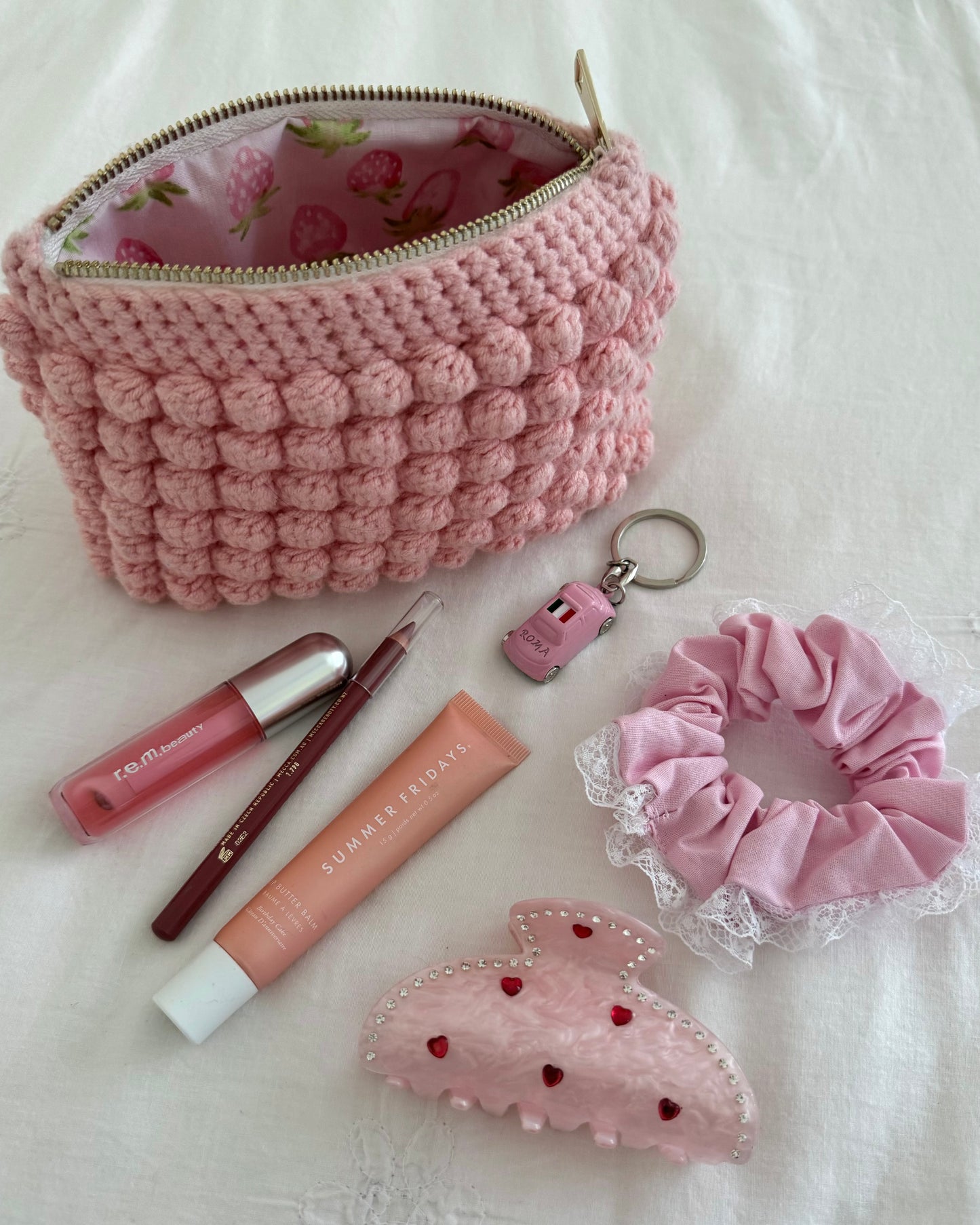 Bobble pouch in baby pink