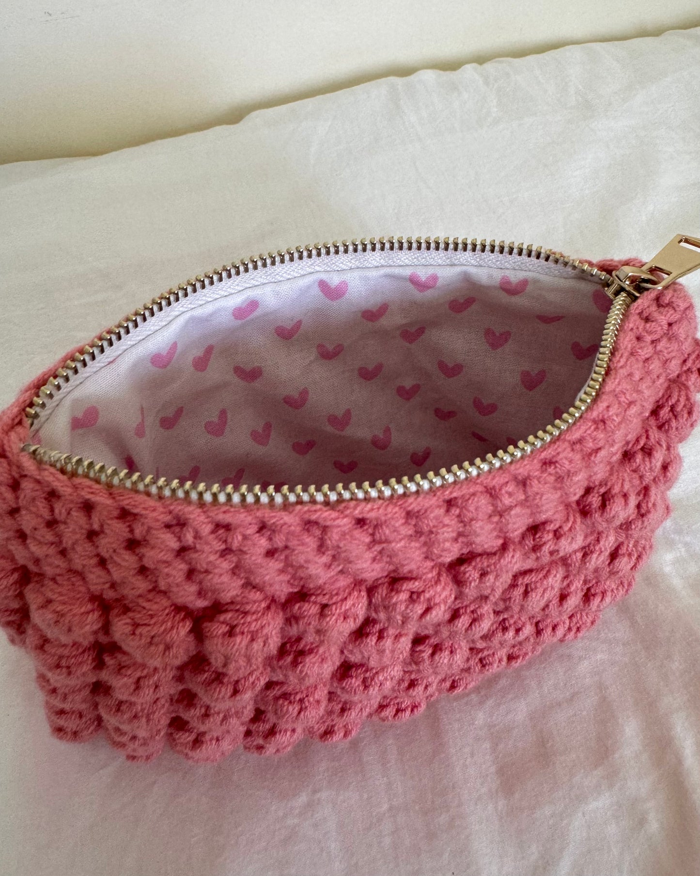 Bobble pouch in rose