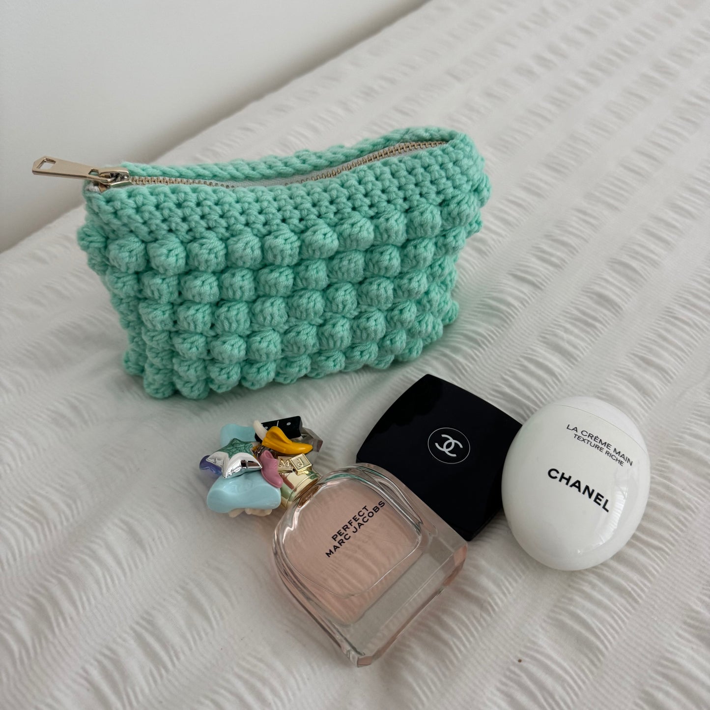 Bobble pouch in mint